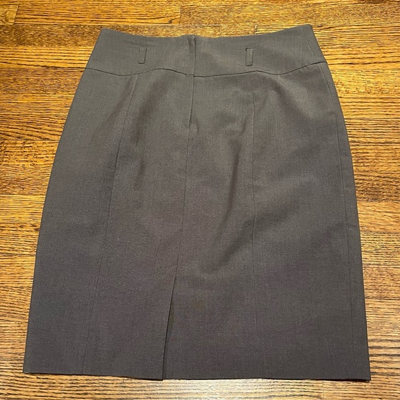 RW&Co brown lined business skirt - Size 0 - Picture 2 of 7